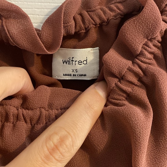 Aritzia Wilfred Blouse - size XS - Picture 3 of 3